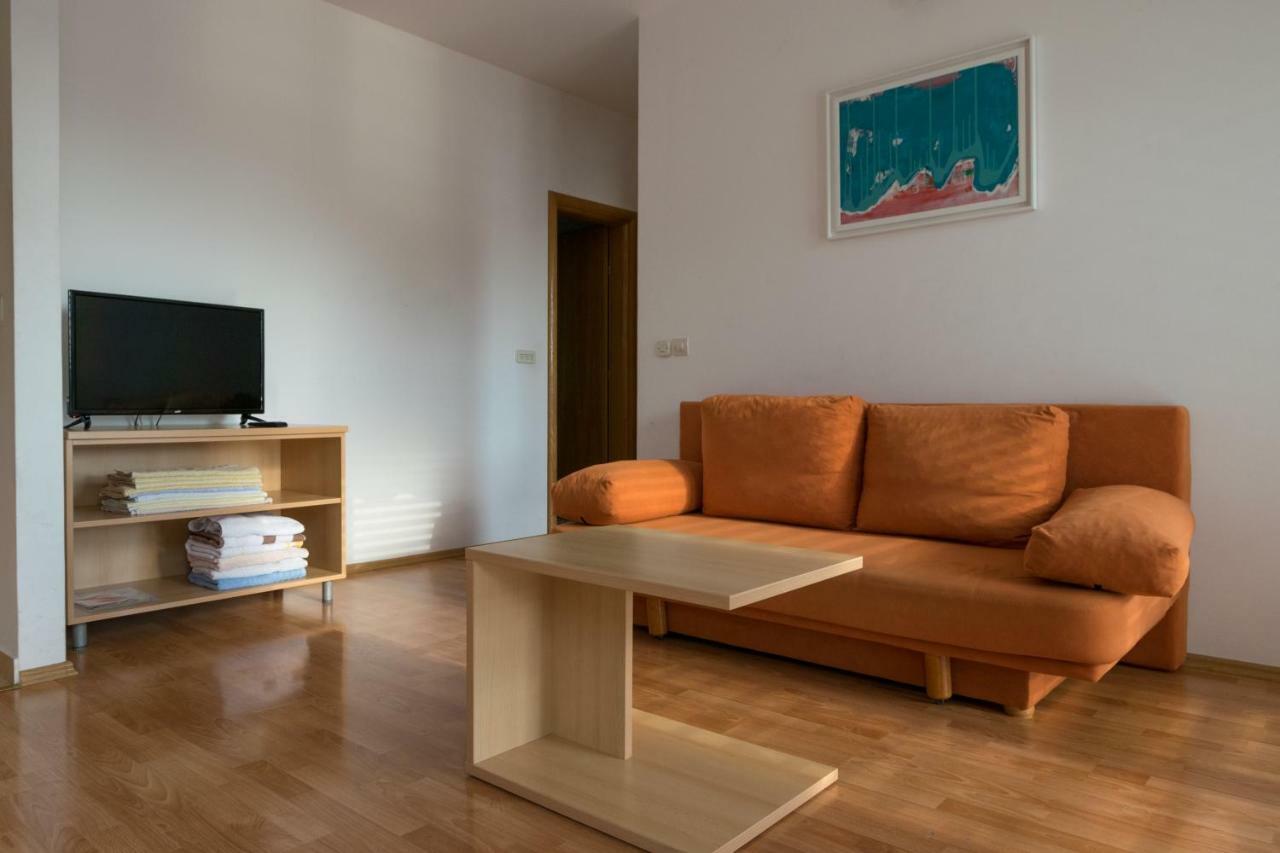 House Vera Baška Voda Exteriér fotografie
