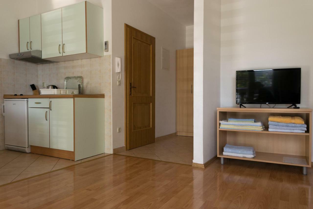 House Vera Baška Voda Exteriér fotografie