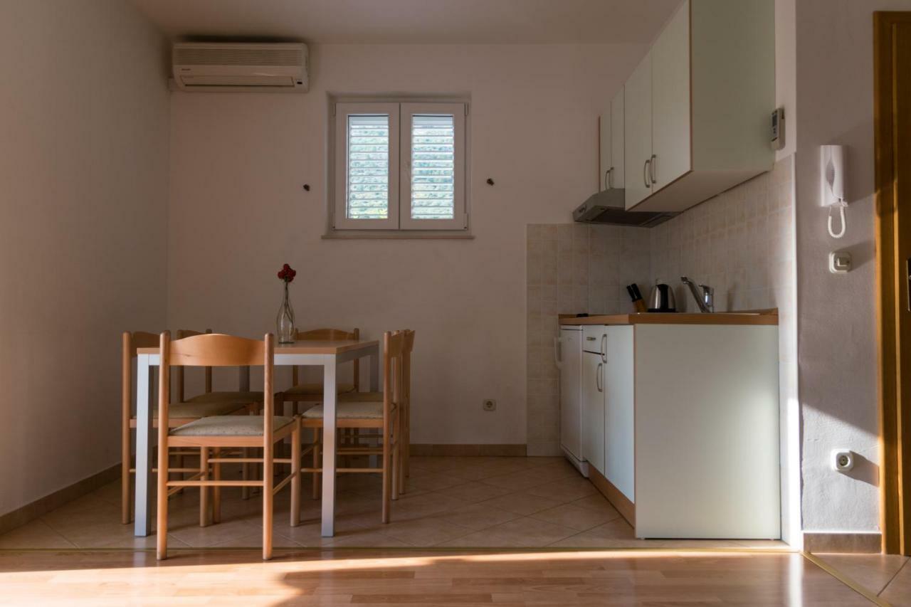 House Vera Baška Voda Exteriér fotografie